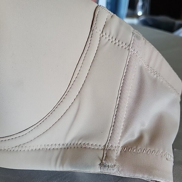 Wacoal Red Carpet Strapless Convertible Bra 854119 Sand 34D NWT - Picture 7 of 8